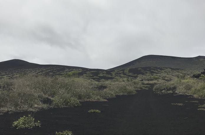伊豆大島　黒砂漠