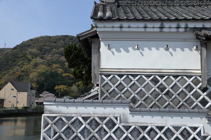松崎町　ナマコ壁