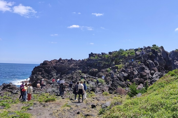 伊東市　溶岩海岸
