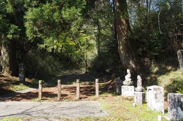 箱根八里　入り口