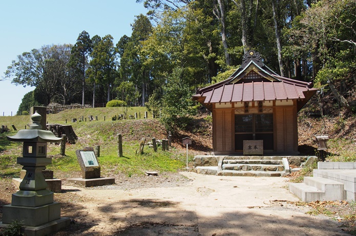 山中城跡　神社