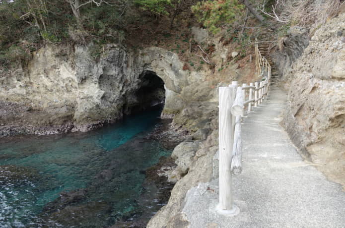燈明ヶ崎遊歩道