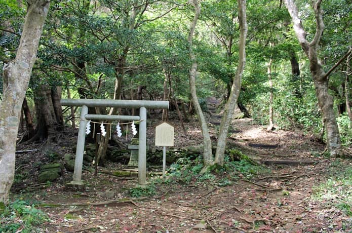 伊豆山神社　結明神社