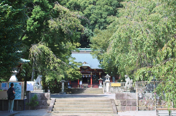 伊豆山神社本殿　正面