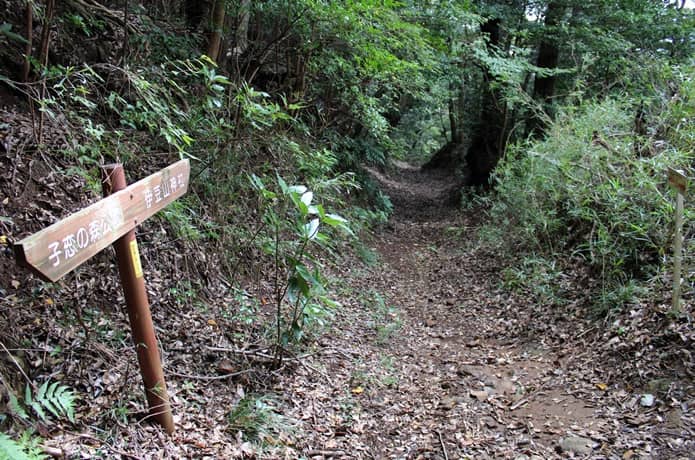 伊豆山神社への帰り道