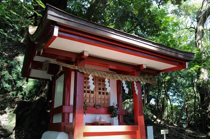 伊豆　白山神社