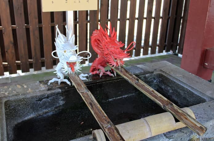 伊豆山神社　手水舎