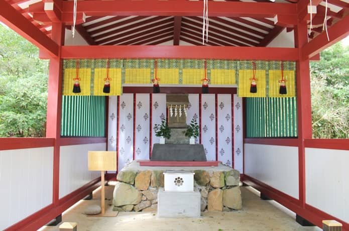 伊豆山神社　本宮社　祠