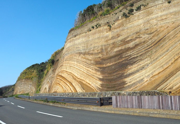 地層大切断面
