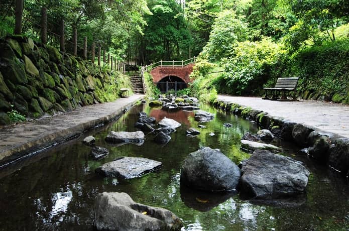 柿田川公園　湧水広場