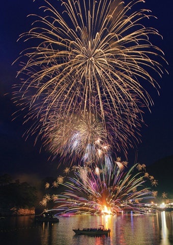 堂ヶ島火祭り (1)