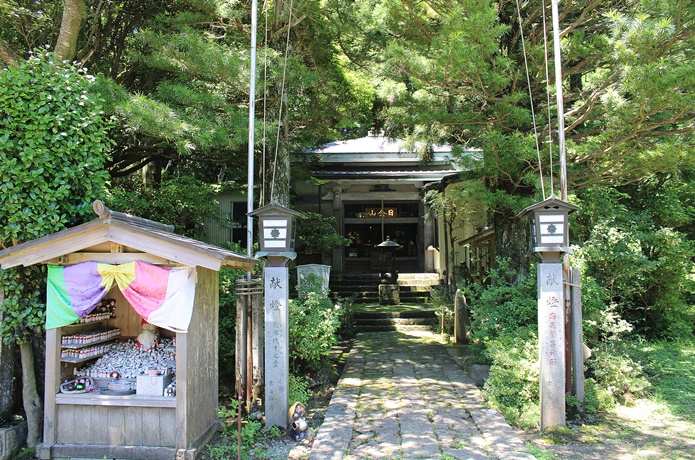 日金山東光寺