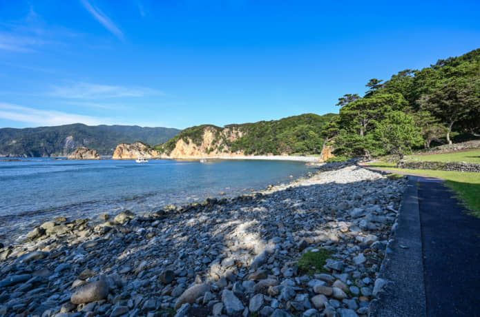晩夏の黄金崎海水浴場